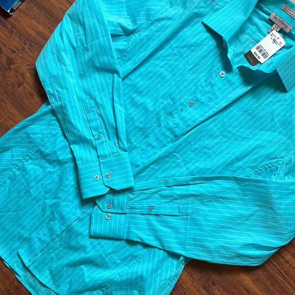 🆕 Le Château Tailored Semi-Fitted Dress Shirt 🆕 - Picture 3 of 6